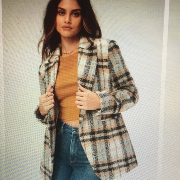 Good American Jackets & Blazers - Good American blazer. Almost sold out.